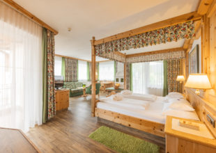 doppelzimmer-superieure-wellnesshotel-schoenruh-seefeld-tirol-innenaufnahmen-1398-dj