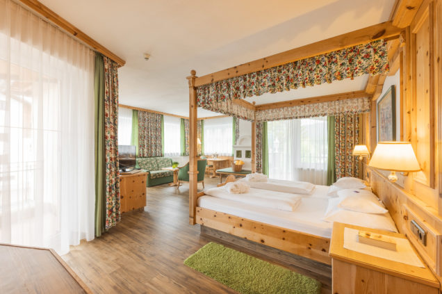 doppelzimmer-superieure-wellnesshotel-schoenruh-seefeld-tirol-innenaufnahmen-1398-dj