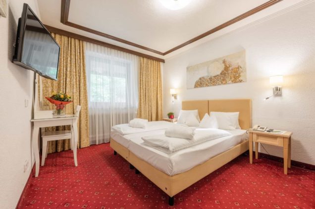 doppelzimmer-wellnesshotel-schoenruh-seefeld-tirol-innenaufnahmen-1766-dj