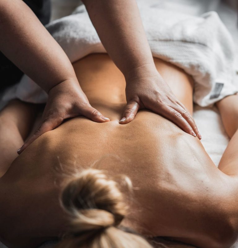 ganzkoerpermassage-massage-wellnesshotel-schoenruh-seefeld-0810-dj