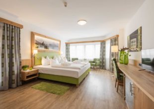 doppelzimmer-tirol-wellnesshotel-schoenruh-seefeld-tirol-innenaufnahmen-1714-dj