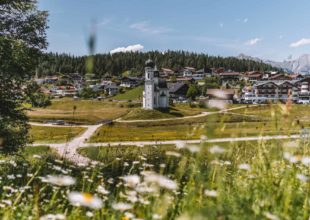 Seekirchl in Seefeld im Sommer
