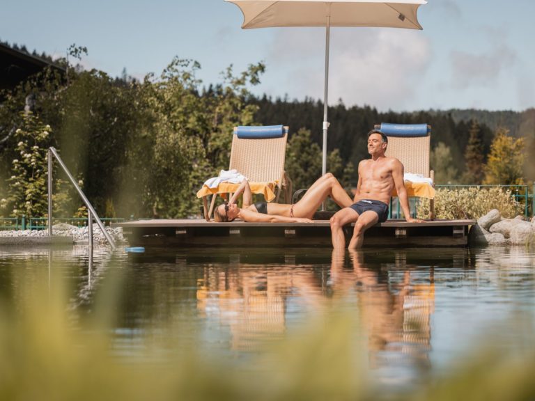 entspannen-badeteich-wellnesshotel-schoenruh-9814-dj