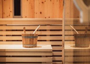 sauna-finnisch-saunawelt-wellnesshotel-schoenruh-seefeld-tirol-innenaufnahmen-2878-dj