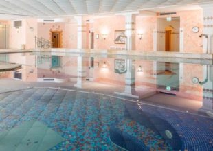 schwimmbad-pool-wellnesshotel-schoenruh-seefeld-tirol